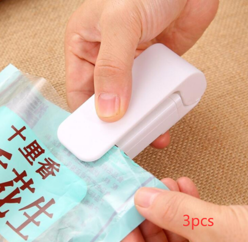 Household food clip portable mini snack plastic bag sealer - Image 3